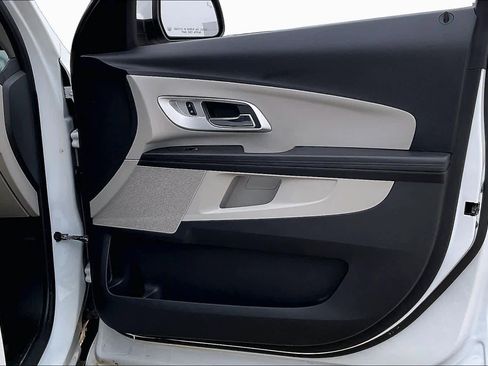 Used 2017 Chevrolet Equinox LT w/ Convenience Package FWD image 20