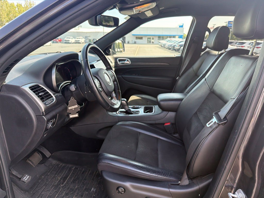 Used 2020 Jeep Grand Cherokee Altitude AWD/4WD image 18