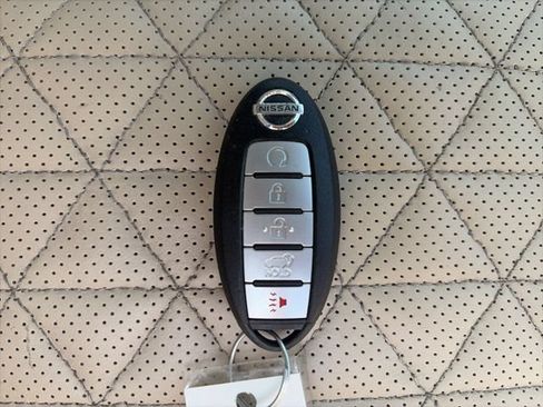 Used 2019 Nissan Murano Platinum w/ Cargo Package FWD image 24