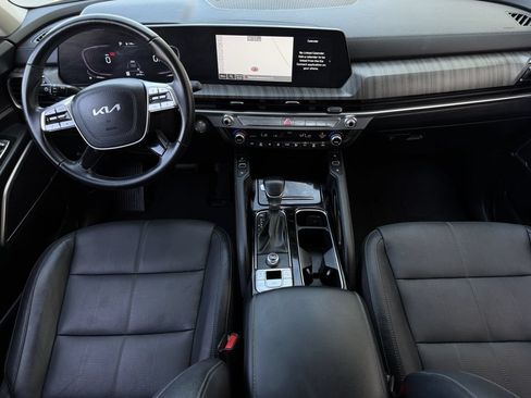 Used 2024 Kia Telluride EX w/ EX Captain's Chair Package FWD image 10
