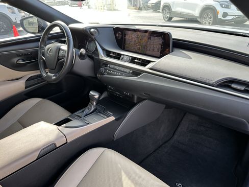 Used 2020 Lexus ES 350 w/ Premium Package image 13
