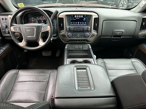 Used 2017 GMC Sierra 1500 Denali w/ Denali Ultimate Package AWD/4WD image 14