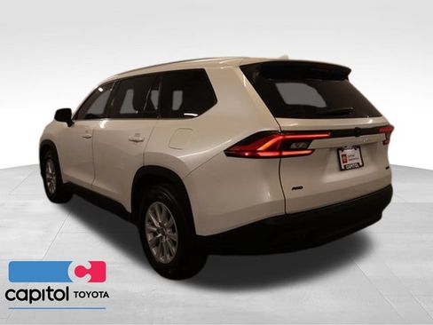 Certified 2024 Toyota Grand Highlander AWD image 5