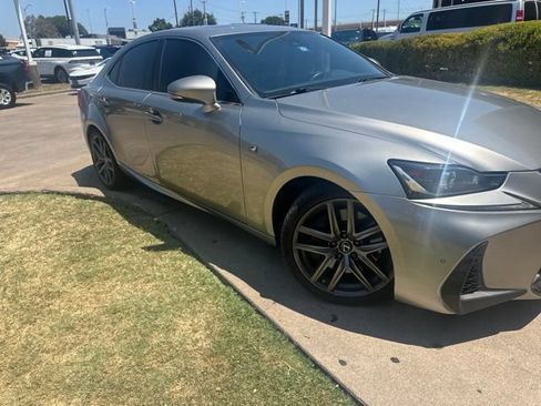 Used 2019 Lexus IS 300 F Sport w/ F Sport Package RWD image 1