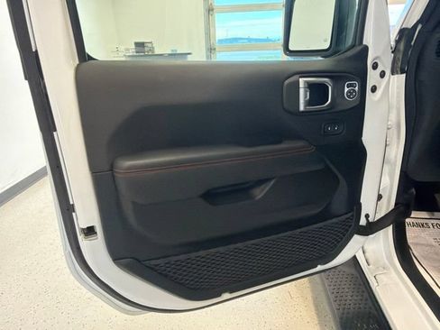 Used 2021 Jeep Wrangler Unlimited Rubicon AWD/4WD image 43