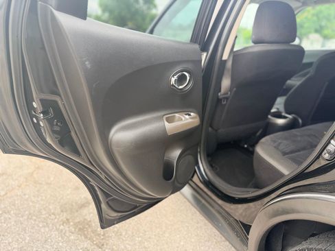 Used 2012 Nissan Juke SV AWD/4WD image 13