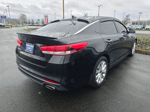 Used 2018 Kia Optima LX w/ 17" Alloy Wheels Package image 5