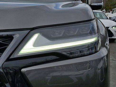 Used 2024 Lexus LX 600 F Sport image 30