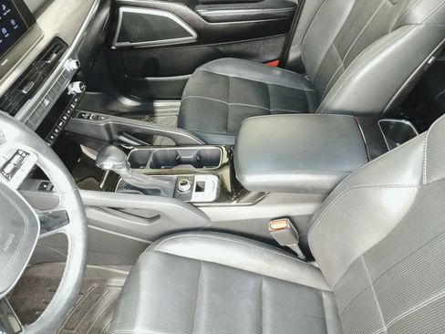 Used 2022 Kia Telluride EX w/ EX Premium Package AWD/4WD image 19