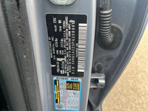 Used 2023 Kia K5 LXS image 27