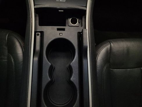 Used 2014 Lincoln MKZ w/ Equipment Group 102A Reserve image 26