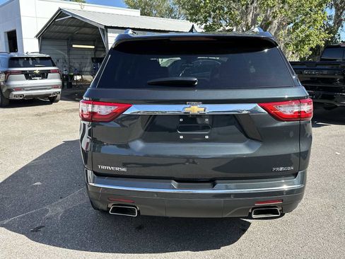 Used 2020 Chevrolet Traverse Premier FWD image 5