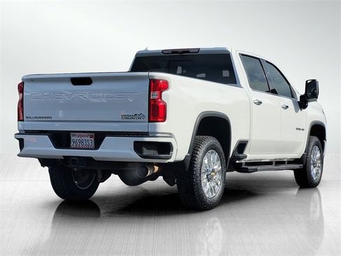 Used 2023 Chevrolet Silverado 2500 High Country w/ Z71 Off-Road Package image 5