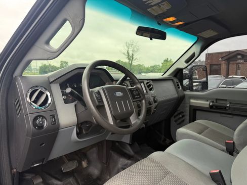 Used 2013 Ford F250 XLT AWD/4WD image 10