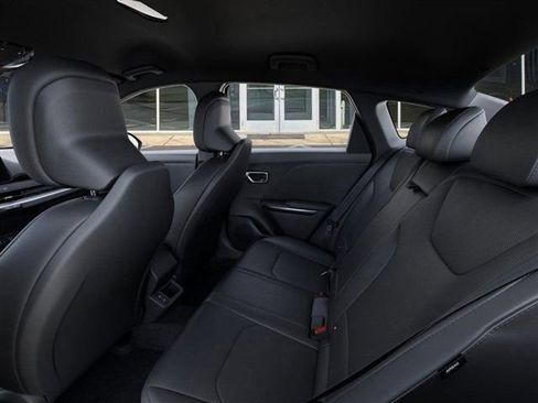 New 2026 Kia K4 EX image 18