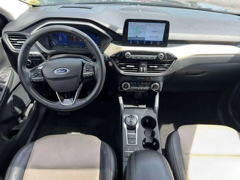 Used 2022 Ford Escape Titanium w/ Titanium Elite Package AWD/4WD image 18