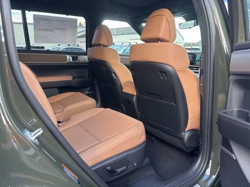 New 2026 Hyundai Santa Fe Calligraphy AWD/4WD image 13