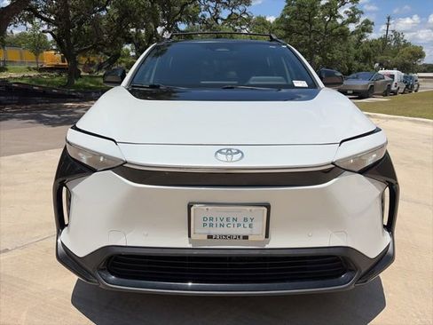Used 2024 Toyota bZ4X FWD w/ Weather Package image 7
