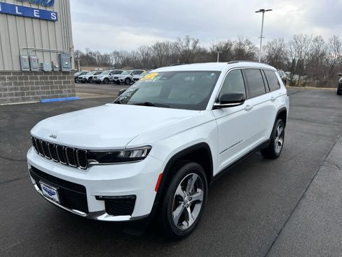 Used 2023 Jeep Grand Cherokee L Limited image 8