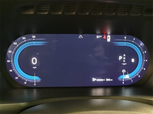 Certified 2025 Volvo XC90 B6 Plus image 37