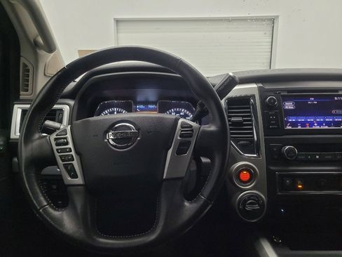 Used 2019 Nissan Titan PRO-4X w/ Pro-4x Convenience Package image 22