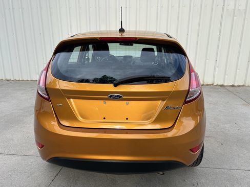 Used 2016 Ford Fiesta SE w/ Equipment Group 201A FWD image 4
