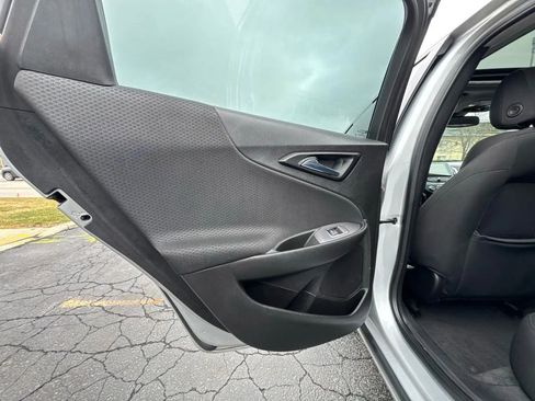 Used 2018 Chevrolet Malibu LT image 26