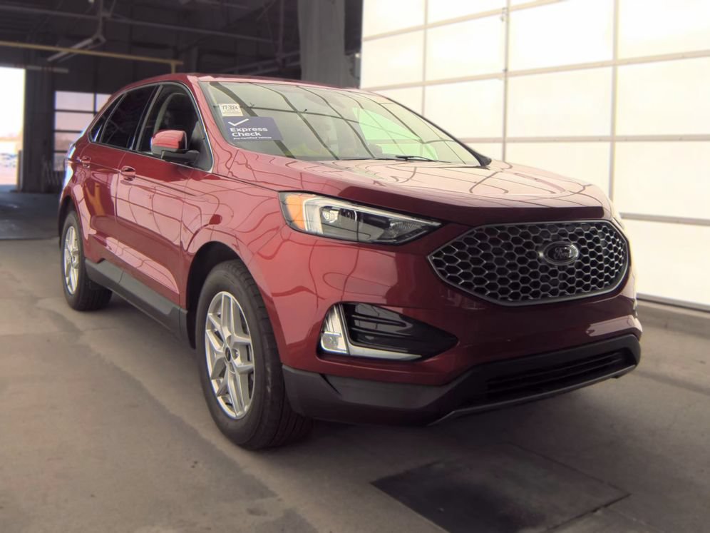 Used 2024 Ford Edge SEL w/ Convenience Package AWD/4WD image 4