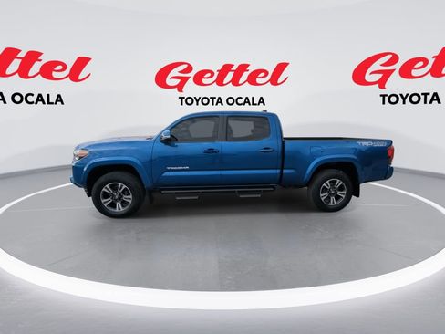 Used 2018 Toyota Tacoma TRD Sport w/ Technology Package image 5
