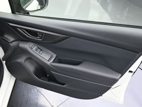 Used 2023 Subaru Crosstrek 2.0i image 28