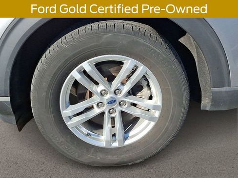 Used 2022 Ford Explorer XLT w/ Class IV Trailer Tow Package image 9