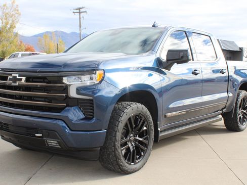 Used 2022 Chevrolet Silverado 1500 High Country w/ High Country Premium Package image 5