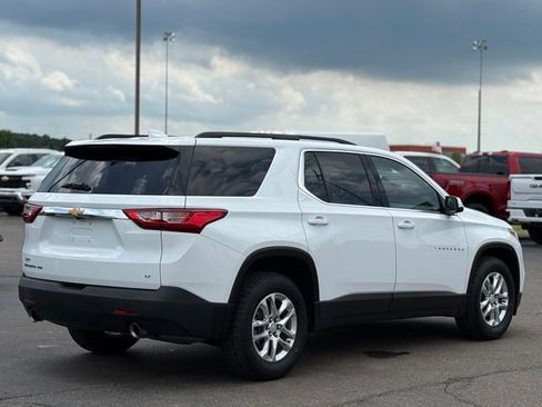 Used 2021 Chevrolet Traverse LT AWD/4WD image 41