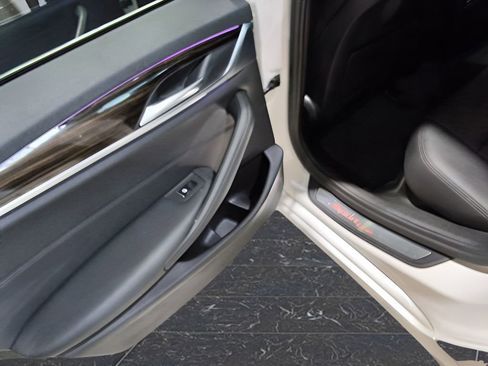 Used 2019 BMW 530i xDrive w/ Convenience Package AWD/4WD image 33