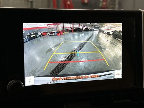Used 2025 Toyota RAV4 XLE w/ Convenience Package FWD image 5