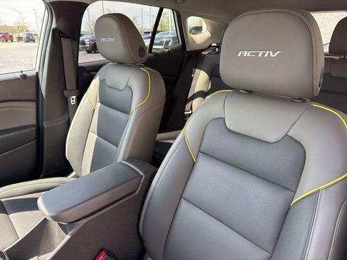 Used 2024 Chevrolet Trax ACTIV w/ Driver Confidence Package image 12