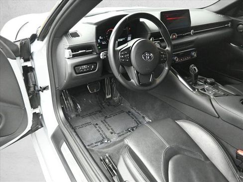 Used 2021 Toyota Supra Premium image 8