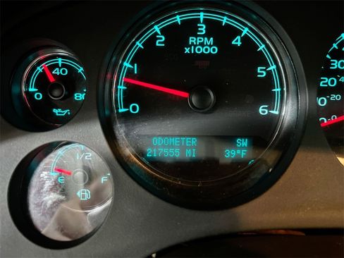 Used 2011 GMC Yukon Denali image 13