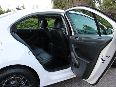 Used 2014 Volkswagen Jetta SE image 6