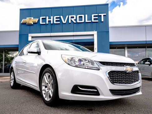 Certified 2015 Chevrolet Malibu LT w/ Power Convenience Package FWD image 1