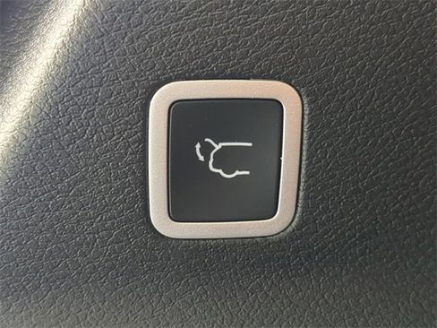 New 2026 Chrysler Pacifica Limited w/ S Appearance Package image 15