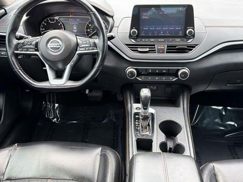 Used 2020 Nissan Altima 2.5 SR FWD image 24