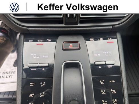 Used 2022 Porsche Macan S AWD/4WD image 23