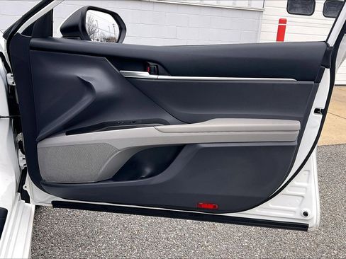 Used 2023 Toyota Camry SE image 28