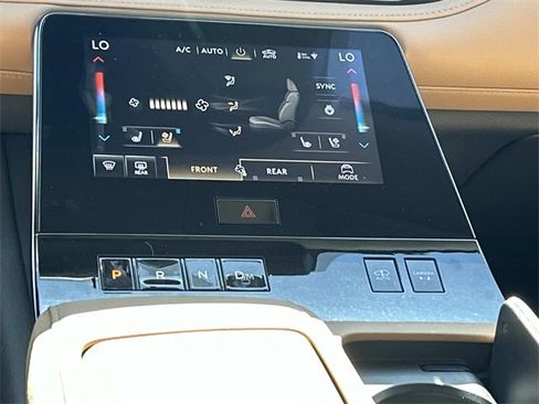 Certified 2025 INFINITI QX80 Sensory image 30