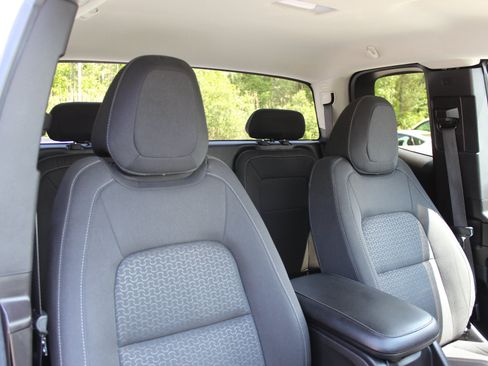 Used 2015 GMC Canyon SLE w/ SLE Convenience Package RWD image 34