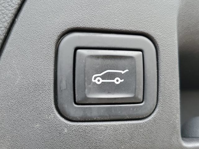 Used 2023 Buick Envision Avenir AWD/4WD image 34