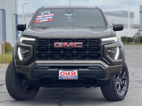 Used 2024 GMC Canyon Elevation w/ Trailering Package image 2