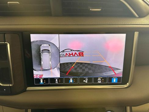 Used 2021 GMC Yukon Denali w/ Denali Premium Package image 30