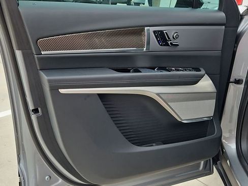 New 2026 Cadillac Vistiq Luxury w/ LPO, Floor Liner Package image 22